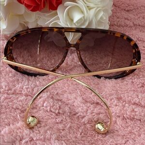 Oversized Tortoise Sunglasses | Old Money Chic | Y2K Glam